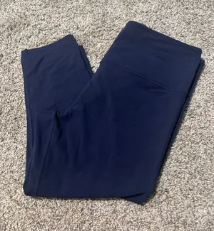 Athleta Ultra High Rise Elation Capri Leggings size large thumbnail 1