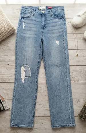 Altar'd State The Bestie Straight Leg Distressed‎ Jeans Blue Medium Wash 11/30 thumbnail 1