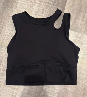 Lululemon Mastered Motion Cropped Tank thumbnail 1