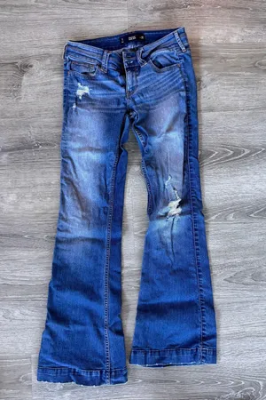 Hollister Size 7 Flare Jeans regular inseam thumbnail 1