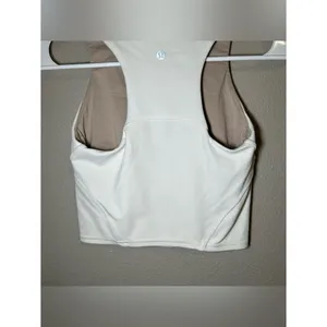 Lululemon Invigorate Training White Cropped Athletic Tank Top Women’s Size 2 thumbnail 9