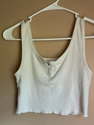 Outfitters Tank-top thumbnail 1