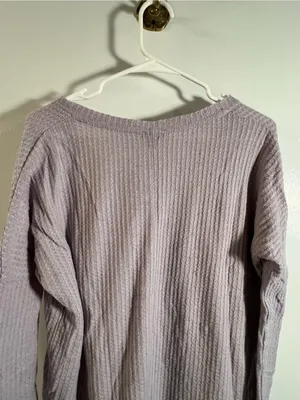 Aeropostale Women’s Size Medium V-Neck Thermal Top‎ Light Purple Lavender Waffle thumbnail 7