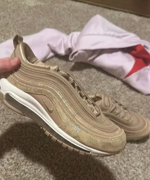 Nike Air Max Shoes thumbnail 3