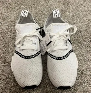 3 Stripes Sneakers thumbnail 4