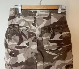 Urban Outfitters cropped camo cargo pants brown thumbnail 7