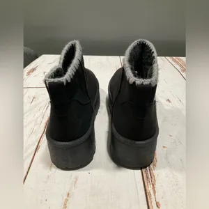 Nwot Pazzle Slip On‎ Slippers Platform Sole Faux Fur Lining Booties thumbnail 3