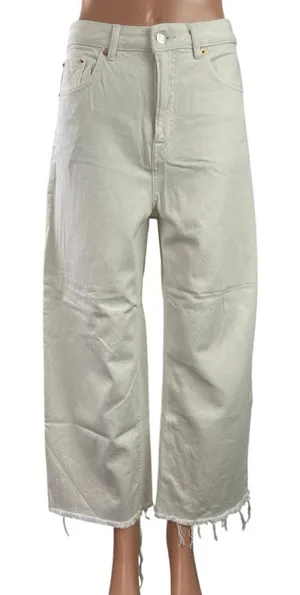 Pull & Bear Women's White High Rise Raw Hem Wide Leg Baggy Denim Jeans Size 4 thumbnail 1
