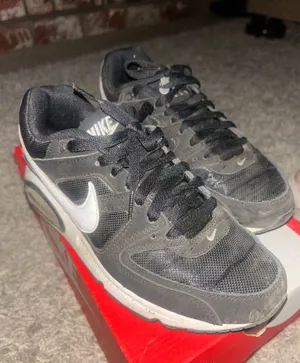 Nike Sneakers thumbnail 1