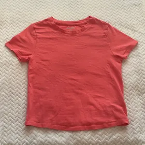 Old Navy Tee thumbnail 1
