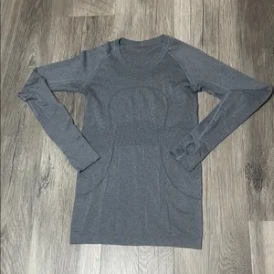 Lululemon Gray Long Sleeve Top thumbnail 1