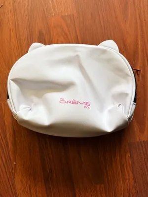 Hello Kitty White Cosmetic Pouch with Pink Bow Accent thumbnail 3