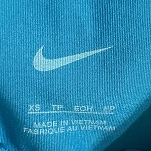 Nike Womens 2-in-1 Running Shorts Blue Compression Liner Size XS Toggle‎ Waist thumbnail 9