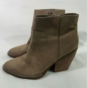 MADDEN Girl Women Suede Block Heel Ankle Boots Side Zip Pointed Toe Tan Sz 8.5‎ thumbnail 1