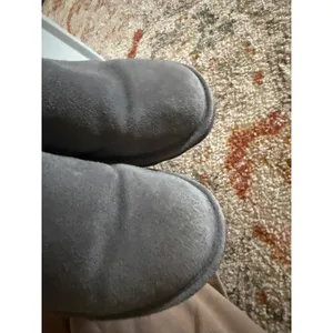 Bearpaw Emma Short Grey Suede Sheepskin Lining Winter Boots Womens 8 thumbnail 3