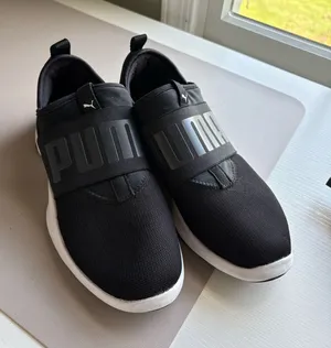 Puma Sneakers Women’s Black thumbnail 1