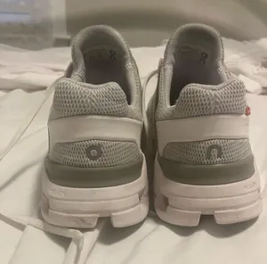 On Cloud Cloudswift Shoes thumbnail 2