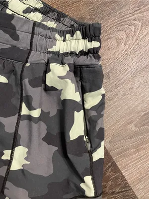 Lululemon Hotty Hot Low-Rise Short Camo Print Women's Running Green Size 6 thumbnail 4