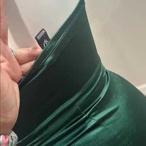 Windsor emerald‎ green long evening gown with side slit size small thumbnail 8