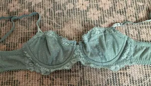 Victoria's Secret Bra thumbnail 1