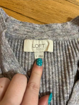 LOFT Gray Ribbed V-Neck Sleeveless Sweater thumbnail 2