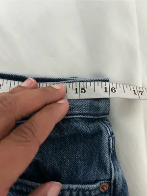 Grlfrnd | Tatum raw hem cropped jeans in always now wash thumbnail 11