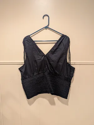 Old Navy V-neck Tank Top thumbnail 7