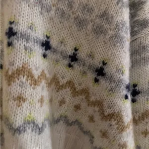 High-low American Eagle sweater with hoodie thumbnail 4