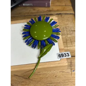 Vintage Blue & Green Flower Brooch Pin Handmade Glass Beads & Metal Backing thumbnail 8