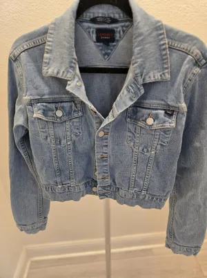 Tommy Hilfiger Tommy Jeans M Cropped Denim Trucker Y2K Jacket Womens Light Wash Blue Jean thumbnail 1