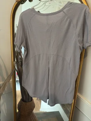 lululemon Swiftly Tech Short-Sleeve Shirt 2.0 | Women’s Size 8 | Heathered Grey thumbnail 2