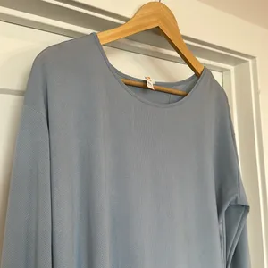 Lucy Active Long Sleeve Shirt Blue Medium thumbnail 2