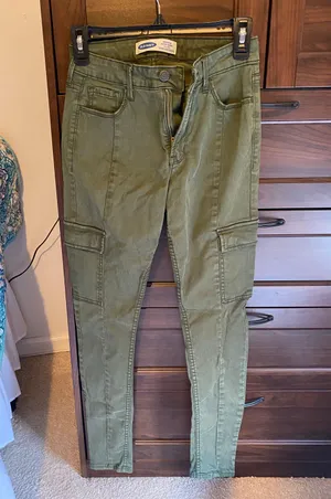 Old Navy Rockstar Super Skinny Jeans thumbnail 1