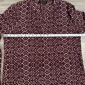 Ivanka Trump Burgandy Dressy LS Blouse Women’s L Half Clasp Button Office‎ Wear thumbnail 9