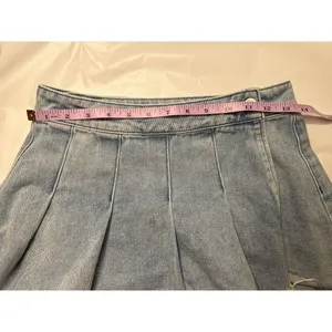 Mid Rise Pleated Denim Mini Skirt. Size 24. thumbnail 5