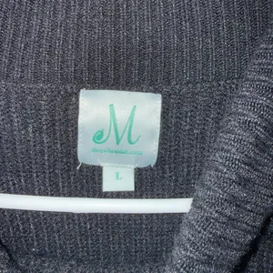 Trendy Colorblock Crew Neck Sweater - Black, White, and Orange thumbnail 3