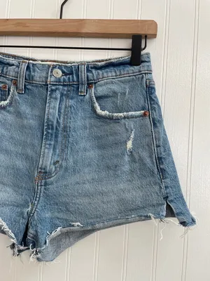 ABERCROMBIE & FITCH The Mom Short High Rise Distressed Denim Size 2 | 26 thumbnail 5