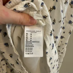 American Eagle White Mini Dress Dainty Blue Floral Size Medium thumbnail 4