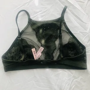 NWT Victoria’s Secret Bra top. thumbnail 2