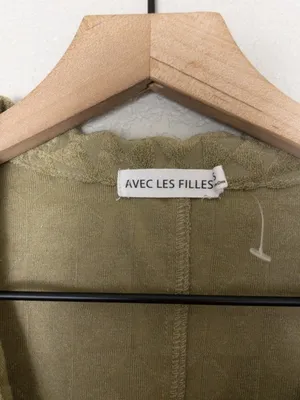 Avec Les Filles Textured Button Down Shirt S Triangle Terrycloth Olive Cover Up thumbnail 7