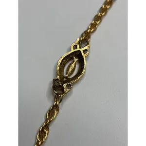 AVON Gold-Tone Rope Chain Bracelet W/ Rhinestone & Intricate Centerpiece Design thumbnail 7