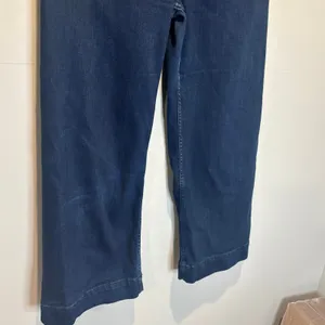 Anthropologie Maeve the Colette Dark Wash Wide Leg Cropped Jeans - size 28 thumbnail 4