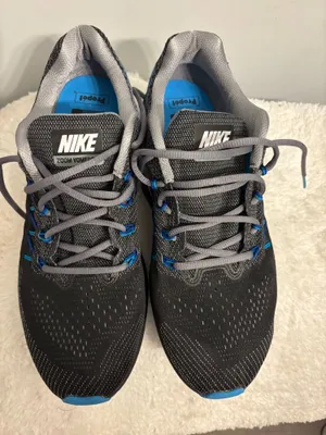 Nike unisex 11.5 running sneakers blue and black lace up .. casual  thumbnail 8