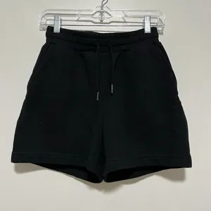 Sweaty Betty Black Essentials High‎ Waist Longline Sweat Shorts Size XS thumbnail 2