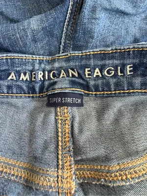 American Eagle Super Stretch Women's Distressed Blue Jeans thumbnail 4