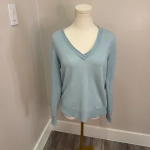 1901 Womens V-Neck 100% Cashmere Sweater Light Blue Long Sleeve Pullover Size M thumbnail 2