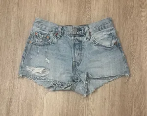 levi’s jean shorts thumbnail 1
