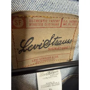 VINTAGE LEVI STRAUSS Women's XL Denim Jean Button Trucker Jacket Heart Patches thumbnail 6