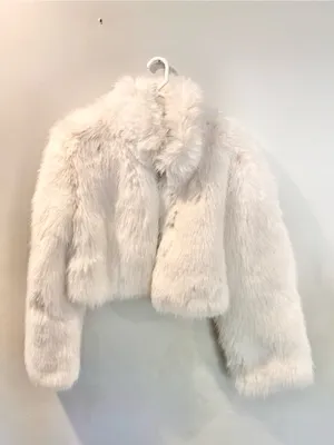 NWT Alo Yoga Opulent Faux Fur Cropped Jacket In Ivory Size Medium thumbnail 5