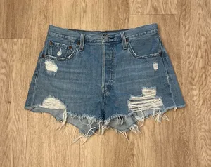levi’s jean shorts thumbnail 1
